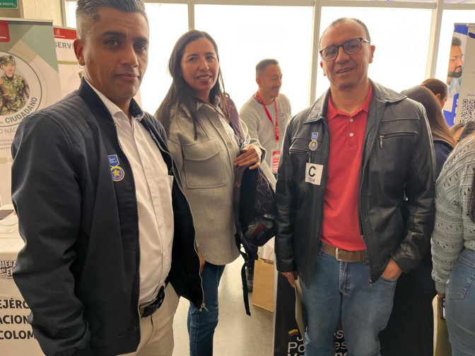 Veteranos-de-la-Fuerza-Publica-conociendo-los-beneficios-de-la-Divri.jpeg