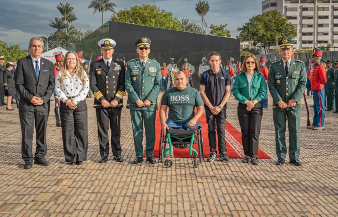 Veteranos-de-la-Fuerza-Publica-con-discapacidad-en-la-conmemoracion-del-dia-de-Victimas.jpeg