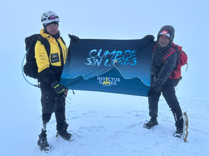 Foto-subida-de-veteranos-al-Nevado-del-Tolima.jpeg